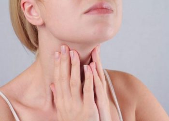 Dấu hiệu báo trước của bệnh ung thư vòm họng, bạn không nên bỏ qua