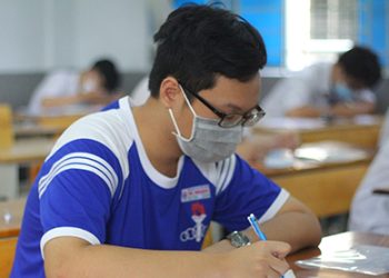Hơn 300 ngàn thí sinh không đăng ký xét ĐH, lùi lịch nộp lệ phí