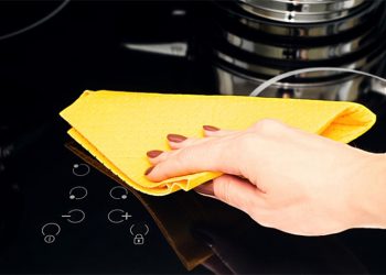 Mẹo giúp bạn vệ sinh bếp từ sạch sẽ