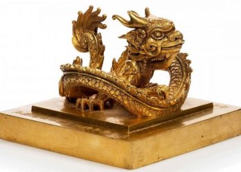 Hai cổ vật Triều Nguyễn sắp được đưa ra bán đấu giá tại Pháp