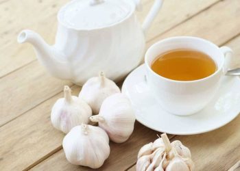 Công dụng tuyệt vời của trà tỏi với sức khỏe