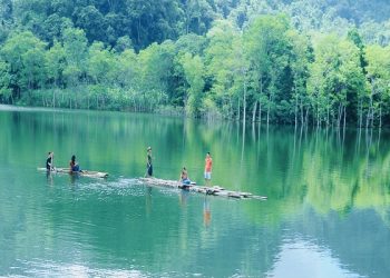 Bản Bút làm du lịch cộng đồng