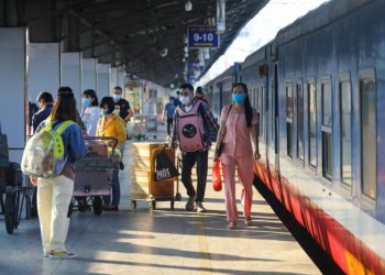 Những lưu ý cần biết khi đi tàu Tết Quý Mão 2023