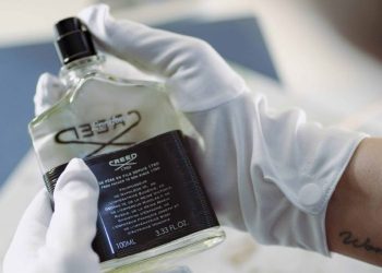 Điều gì hấp dẫn bên trong những chai nước hoa “Hoàng Gia” Creed?