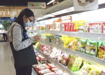 62% người tiêu dùng sẽ cắt giảm những khoản chi không thiết yếu