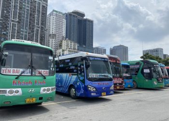 Giảm phí, lệ phí để tiếp sức doanh nghiệp