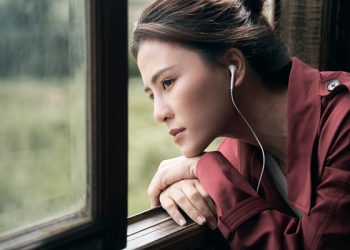 Hà Nhi đạt top 1 trending đầu tiên trong sự nghiệp với Vì Em Chưa Bao Giờ Khóc