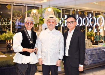 Doanh nhân Thủy Tiên hội ngộ cùng NTK Công Trí tại sự kiện của “ông trùm” nội thất Dương Quốc Nam