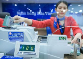 Ngày 15-8, nhiều ngân hàng công bố giảm lãi suất cho vay