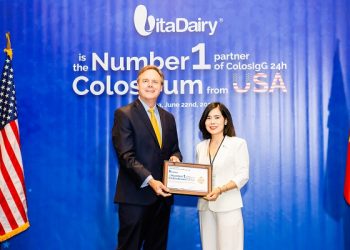 Nằm trong Top 10 các Công ty uy tín ngành Thực phẩm – Đồ uống năm 2023, VitaDairy khẳng định được uy tín và thương hiệu trong ngành sữa