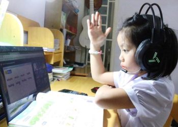 Dừng gói cho học sinh, sinh viên khó khăn vay vốn mua máy tính học trực tuyến