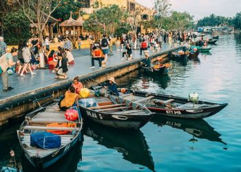 Dữ Liệu Agoda: Khách Hàn Quốc Yêu Thích Biển Việt Nam