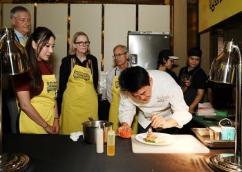 CEO Và Đầu Bếp cùng trổ tài tại   sự kiện Ẩm thực VietHarvest CookOff