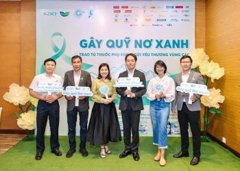 Tổ Chức Nơ Xanh Việt Nam cùng công ty Kao Việt Nam Gây Quỹ Nơ Xanh – Trao Tủ Thuốc Phụ Khoa, Gửi Yêu Thương Vùng Cao