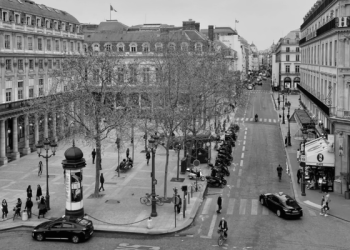 Niềm đam mê nước hoa của một doanh nhân Paris