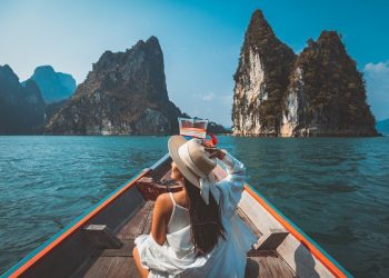 Người Việt mạnh dạn chi tiêu cho du lịch dù kinh tế khó khăn