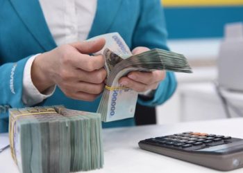 Đón Tết Nguyên đán, lãi suất huy động ồ ạt tăng 