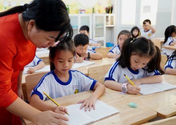 Những trường hợp giáo viên được dạy thêm cho học sinh tiểu học?