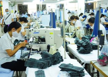 Cách nào để Việt Nam đạt mục tiêu tăng trưởng kinh tế cao?