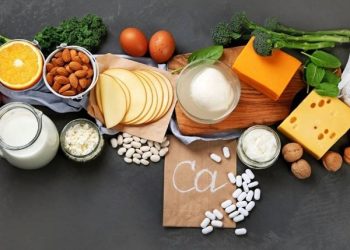 Dấu hiệu cảnh báo cơ thể đang ‘khát’ canxi, bạn nên biết