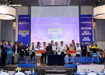 Ho Chi Minh City Night Run Eximbank 2025: lễ hội đêm sôi động dành cho cộng đồng yêu chạy bộ