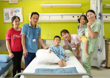 Hành trình tìm lại đôi tay lành lặn, chắp cánh ước mơ cho cậu bé mê hát dân ca