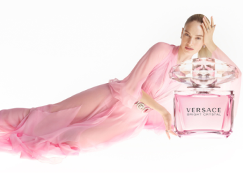 Versace Bright Crystal – Biểu tượng của sự quyến rũ, thuần khiết và tỏa sáng