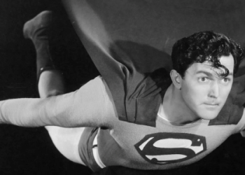 5 phiên bản Superman đình đám nhất màn ảnh: Nam thần 9X tiếp bước Henry Cavill có gì khác biệt?