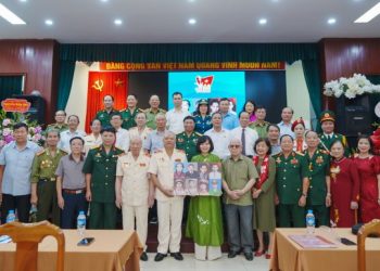 Trao di ảnh các Anh hùng liệt sĩ của Lực lượng Công an nhân dân: Tôn vinh và tri ân những người có công với nước