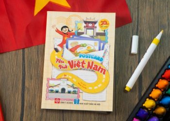 Cuốn sách tranh “100 điều tự hào Việt Nam” khơi dậy tình yêu đất nước trong lòng học sinh