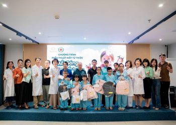 Bệnh viện Mắt Ánh Dương tài trợ 100% chi phí điều trị mắt cho trẻ em nghèo Lạng Sơn