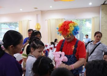 Mùa trăng yêu thương 2026: chia sẻ ấm áp đến với hàng trăm trẻ em mồ côi, khuyết tật